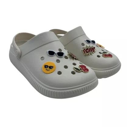 Babuch Feminino Moleca com Pins Off White 5832201