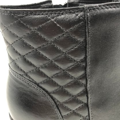 Bota Comfort Plus Couro Cano Baixo Preta 5709