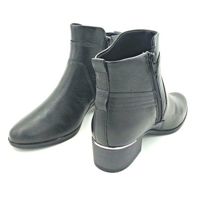 Bota Comfortflex Cano Curto Preta Couro 2169302