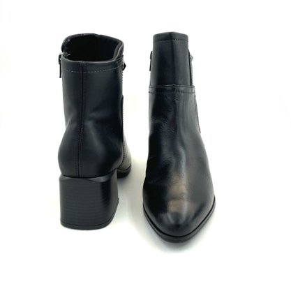 Bota Comfortflex Salto Bloco Couro Preta 2298302