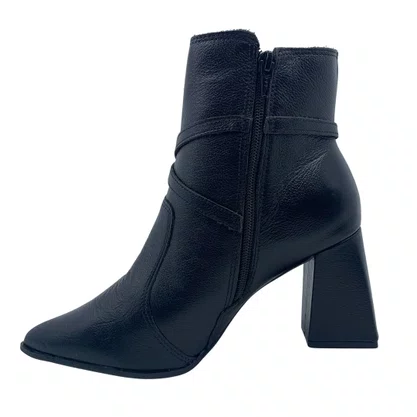 Bota Couro Bebecê Preta Bico Fino Salto Bloco 4342062