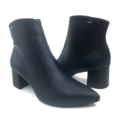 Bota Dakota Salto Baixo Bico Fino Preta 141