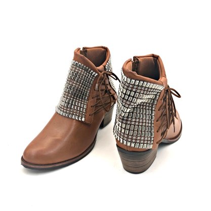 Bota Feminina Tanara Couro Caramelo Cano Curto 0306
