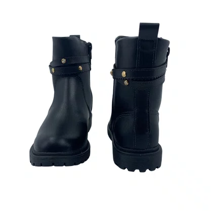 Bota Mini Sua Cia Preta 52211 Cano Curto Tratorada
