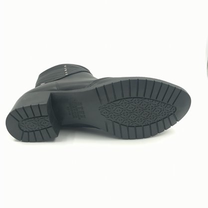 Bota Mississipi Cano Baixo com Spike Preta 852