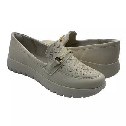 Mocassim Piccadilly Conforto Off White Pés Largos 950052
