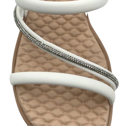 Sandália Piccadilly Calce Fácil Branca com Strass 590122