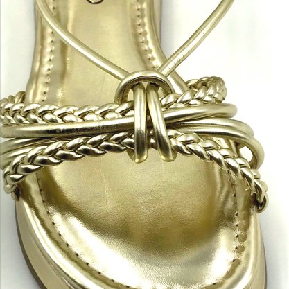 Sandália Via Uno Flat Form Dourada com Tiras 803003