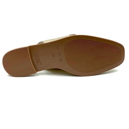 Sapatilha Bebecê Slingback Bico Quadrado Dourado 1118042