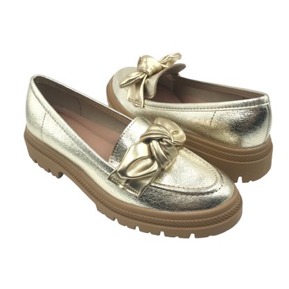 Sapato Moleca Mocassim Tratorado com Laço Dourado 5775108