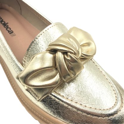 Sapato Moleca Mocassim Tratorado com Laço Dourado 5775108