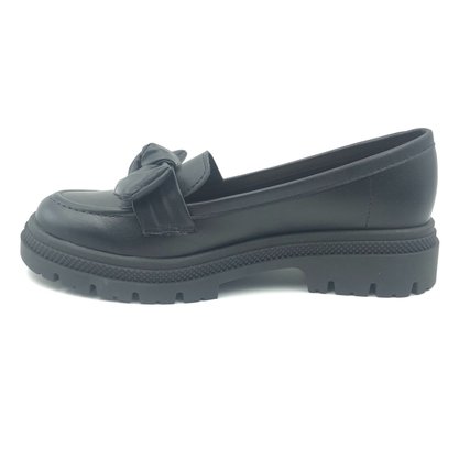 Sapato Moleca Mocassim Tratorado com Laço Preto 5775108