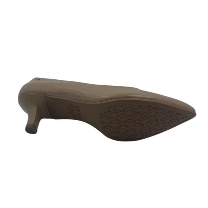 Sapato Scarpin Dakota Couro Salto Baixo Bege 9381