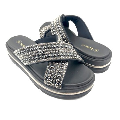Tamanco Bebecê Flat Form com Enfeite Preto 2230406