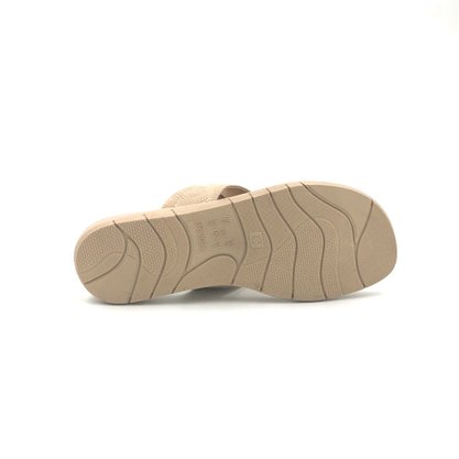 Tamanco Comfortflex Baunilha Verniz 1990401