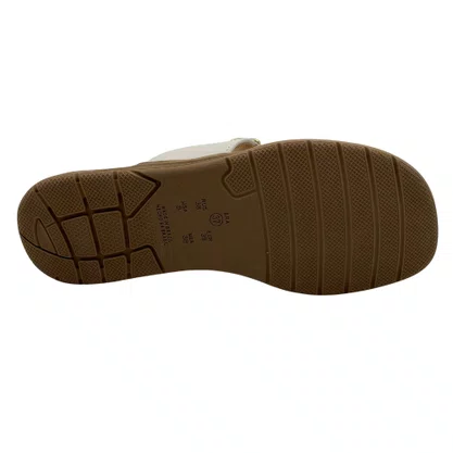 Tamanco Comfortflex Off White com Detalhe Dourado 2680403