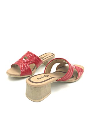 Tamanco Comfortflex Verniz Vermelho Salto Médio 2077401