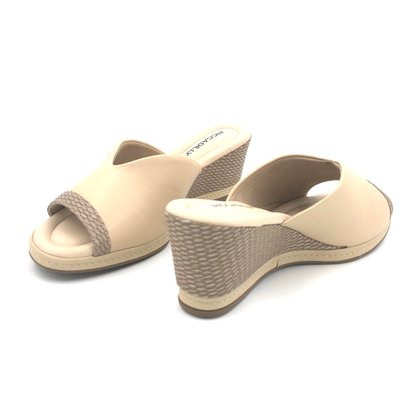 Tamanco Piccadilly Anabela Creme Conforto 408149