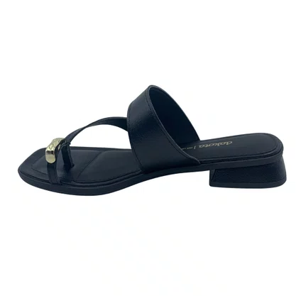 Tamanco Salto Baixo Dakota com Enfeite Preto 8874
