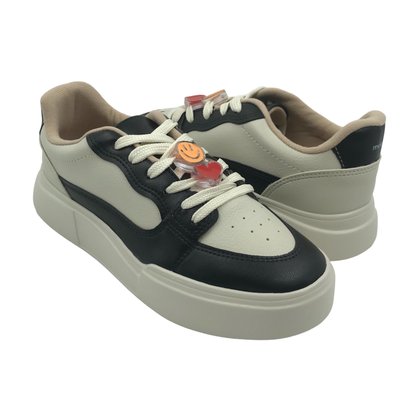 Tênis Moleca Casual Sneakers Off White com Preto 5808103