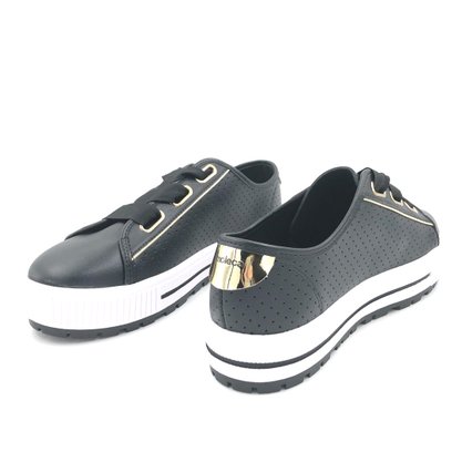 Tênis Moleca Flatform Preto Com Micro Furos 5699.101