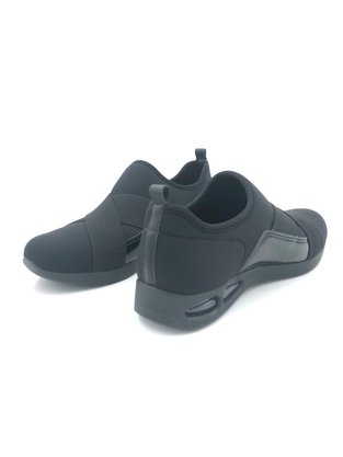 Tênis Piccadilly com Amortecedor Elástico Preto 979002