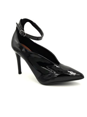 Sapato Scarpin Preto Renata Mello Fechado Com Fivela